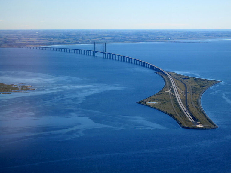 El Puente de Öresund desde el aire.