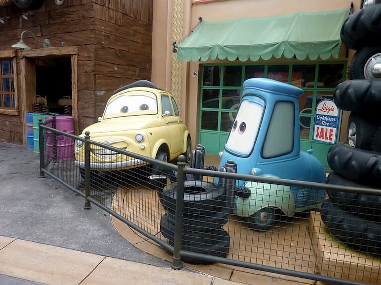Atracción de los Cars en Walt Disney Studios.